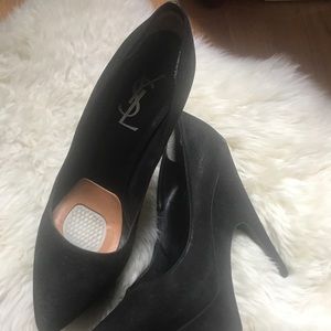 YSL - Super classy heels!